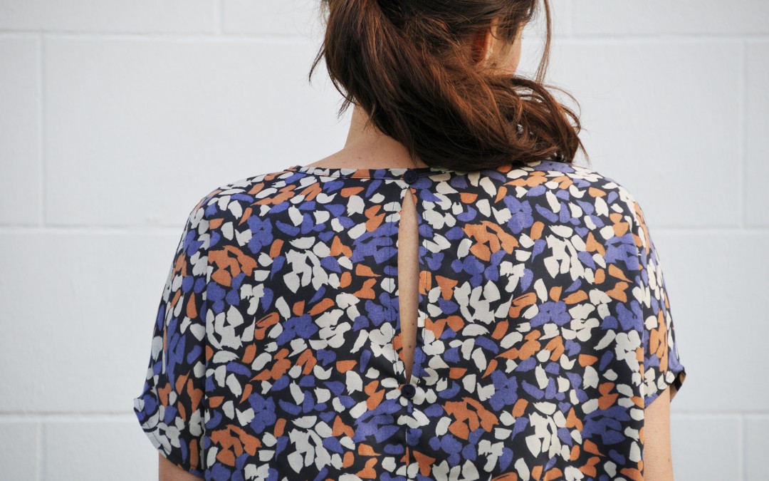 nouveau patron de couture femme : Marguerite – la blouse « too peace »